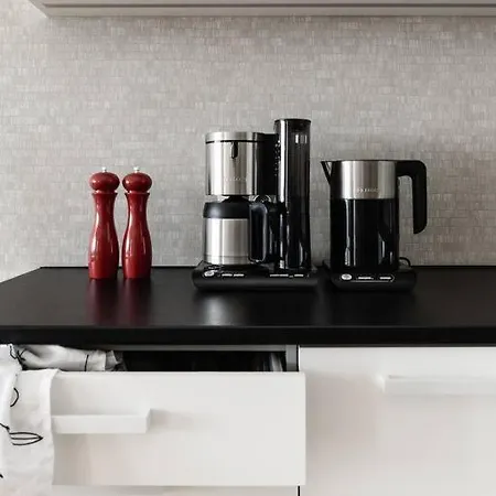 Apartment W City, Exceptional Location, Work-friendly